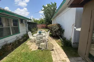 1838 Huge Oaks St, Houston, TX 77055 - Photo 17