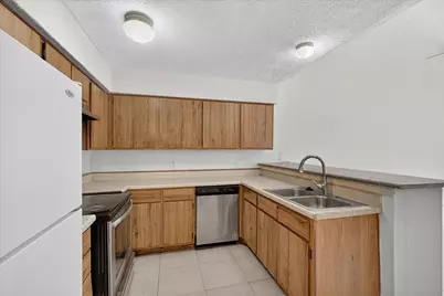 11881 Bob White Drive #828, Houston, TX 77035 - Photo 9