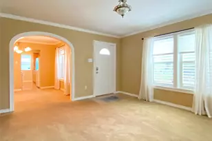 4817 Alamo Dr, Galveston, TX 77551 - Photo 5