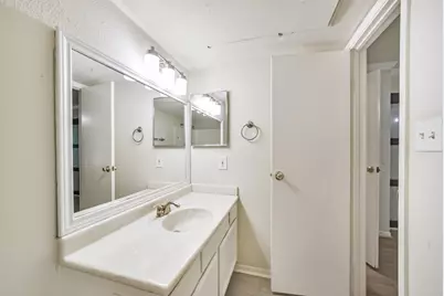5917 Fairdale Lane #10, Houston, TX 77057 - Photo 9