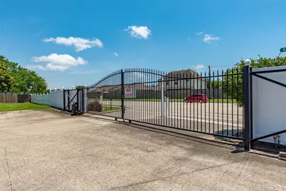 2816 Sand Dune Private Drive, Seabrook, TX 77586 - Photo 29