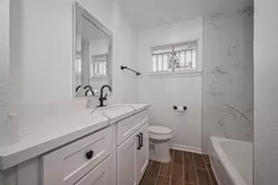 1029 Dolly Wright Street, Houston, TX 77088 - Photo 7