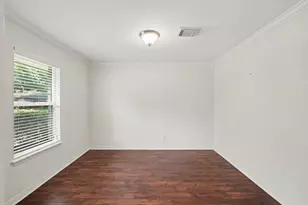 5618 Edith St, Houston, TX 77081 - Photo 9