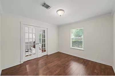 5618 Edith Street, Houston, TX 77081 - Photo 9