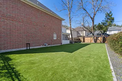 4236 Oberlin Street, West University Place, TX 77005 - Photo 33