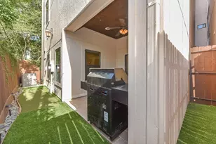 2048 W Main St, Houston, TX 77098 - Photo 45