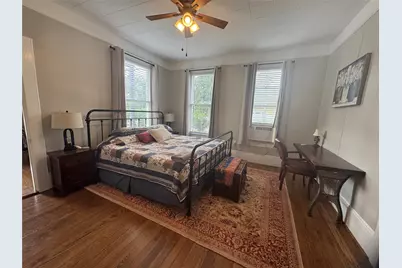 824 S Masonic Street, Bellville, TX 77418 - Photo 13