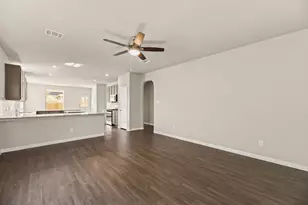 2923 August Mist Ln, Conroe, TX 77429 - Photo 5