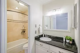 1201 McDuffie St, Houston, TX 77019 - Photo 27
