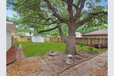 2001 Briar Lane, Richmond, TX 77469 - Photo 7