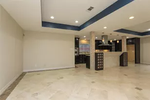 9418 Meadowbriar Ln, Houston, TX 77063 - Photo 9