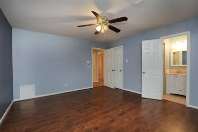 9418 Meadowbriar Lane, Houston, TX 77063 - Photo 17
