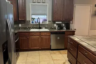 517 Temple St, Woodville, TX 75979 - Photo 5