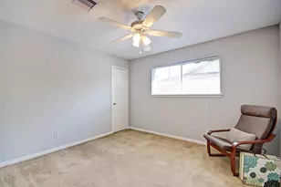 609 Mary Ann Dr, Friendswood, TX 77546 - Photo 17