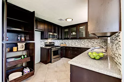 609 Mary Ann Drive, Friendswood, TX 77546 - Photo 5