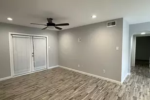 2744 Briarhurst Dr, Houston, TX 77057 - Photo 3