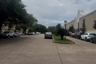 2744 Briarhurst Dr, Houston, TX 77057 - Photo 25