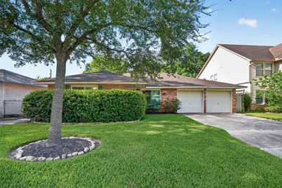 5409 De Milo Drive, Houston, TX 77092 - Photo 1