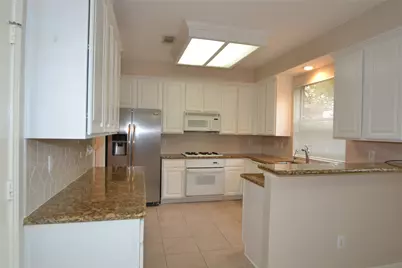 15406 Amesbury Lane, Sugar Land, TX 77478 - Photo 21