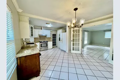 1511 N Avenue N, Freeport, TX 77541 - Photo 9