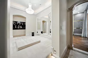 701 W Friar Tuck Ln, Houston, TX 77024 - Photo 15