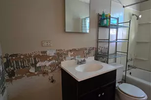 2611 1st St, Bay City, TX 77414 - Photo 11