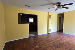 2611 1st St, Bay City, TX 77414 - Photo 5
