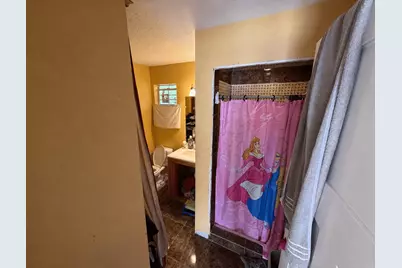 2525 Warwick Road, Houston, TX 77093 - Photo 9