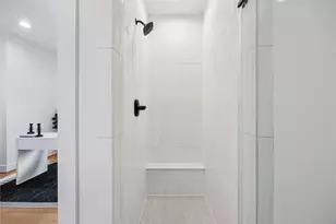 2806 Mills St, Houston, TX 77026 - Photo 5