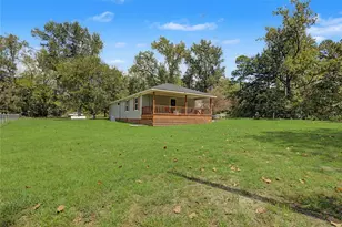301 Pineland Dr, Trinity, TX 75862 - Photo 27