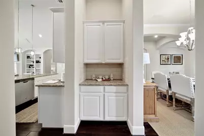 15 S Lochwood Way, Tomball, TX 77375 - Photo 17