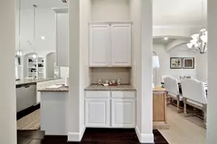 15 S Lochwood Way, Tomball, TX 77375 - Photo 17