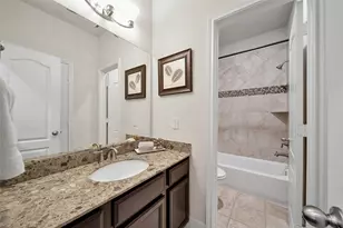 15 S Lochwood Way, Tomball, TX 77375 - Photo 33