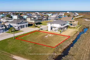 1170 Lagoon Dr, Crystal Beach, TX 77650 - Photo 1