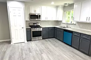 17215 Woodburn Dr, Houston, TX 77049 - Photo 3