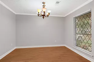 2107 N Rayburn Ct, Pasadena, TX 77502 - Photo 9