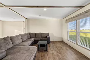 43 Ironwood Rd, Victoria, TX 77904 - Photo 5