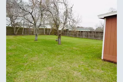 118 Robinson Road, Oyster Creek, TX 77541 - Photo 3