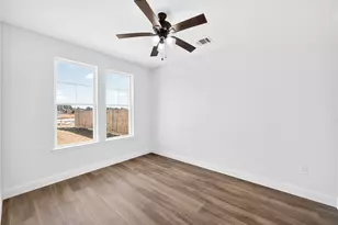 4509 5914 21, Cleveland, TX 77327 - Photo 3