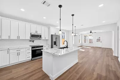 4509 5914 21, Cleveland, TX 77327 - Photo 5