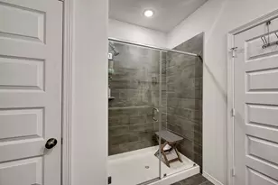 9665 Caney Trails Rd, Conroe, TX 77303 - Photo 15