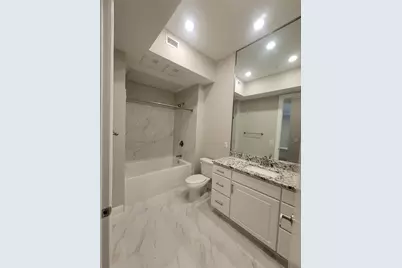 2111 Austin Street #224, Houston, TX 77002 - Photo 9