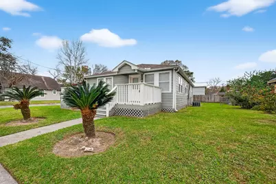 521 Alford Street, Baytown, TX 77520 - Photo 3