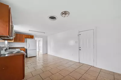 521 Alford Street, Baytown, TX 77520 - Photo 11