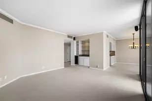 1111 Bering Dr, Houston, TX 77057 - Photo 9