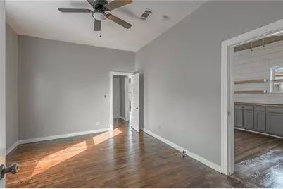 703 Avenue J, Huntsville, TX 77320 - Photo 17