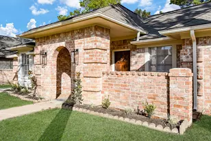 8134 Ivan Reid Dr, Houston, TX 77040 - Photo 3