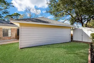 8134 Ivan Reid Dr, Houston, TX 77040 - Photo 33