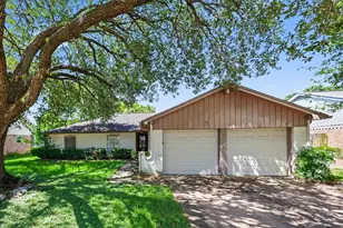 16210 Forest Bend Ave, Friendswood, TX 77546 - Photo 1