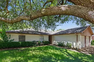 16210 Forest Bend Ave, Friendswood, TX 77546 - Photo 3